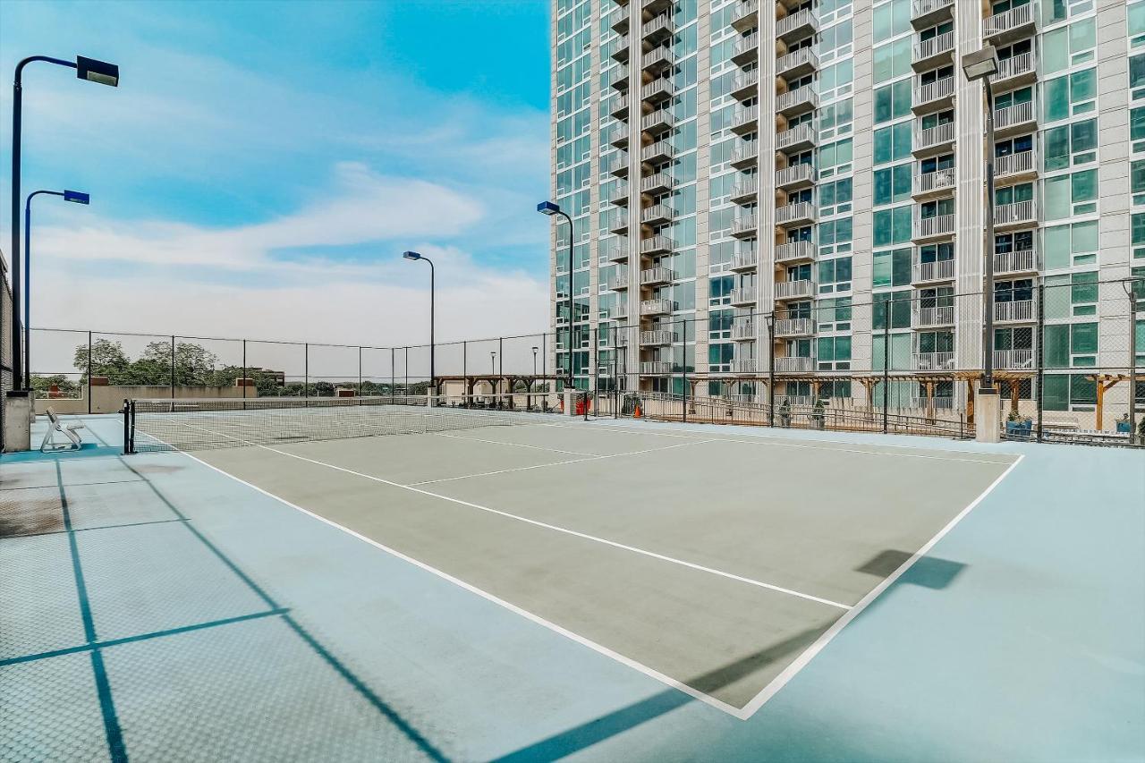 Frontdesk Skyhouse Apts Uptown Charlotte Apartman Kültér fotó